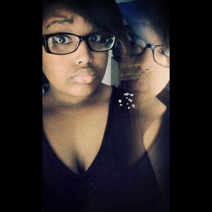 Bisexual
Class of 2018
Kik & Snapchat: Alyssa_Marie069
feel free to add me✌
I follow back❤