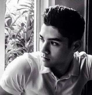 LeeGeor13352612's profile picture. 