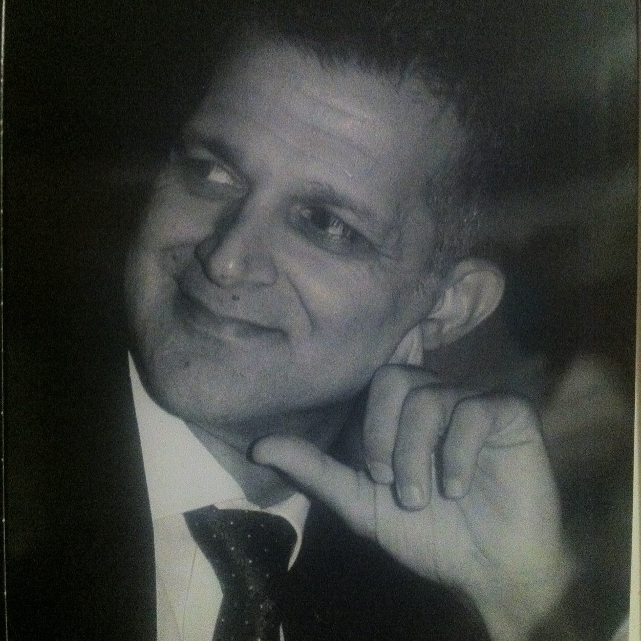 aydinaka's profile picture. Benim naçiz vücudum elbet bir gün toprak olacaktır, ancak Türkiye Cumhuriyeti ilelebet payidar kalacaktır...Mustafa Kemal ATATÜRK