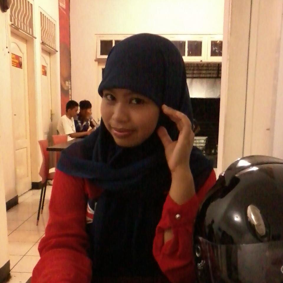 nia_yunieaa's profile picture. SMK N 1 TUBAN