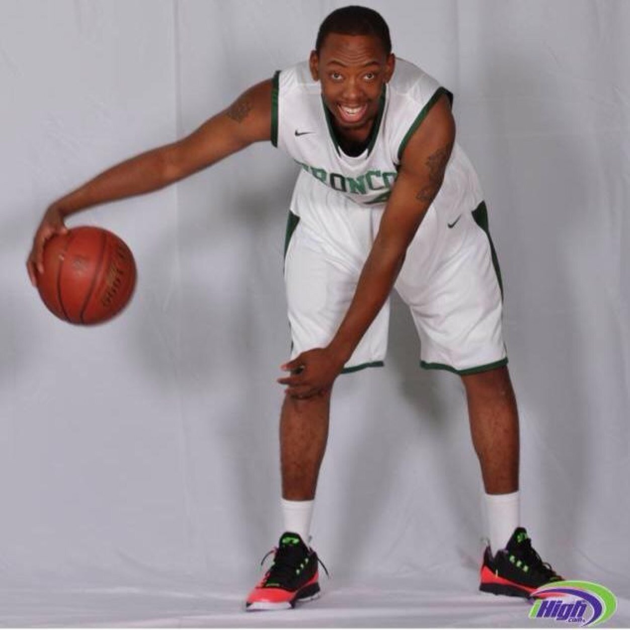 6'5, from Harlem NY, with goals that are about to flourish!
