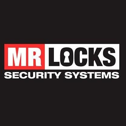 24 hour fast and professional Emergency Locksmith services with a team of trained and certified locksmiths. bonded and insured.