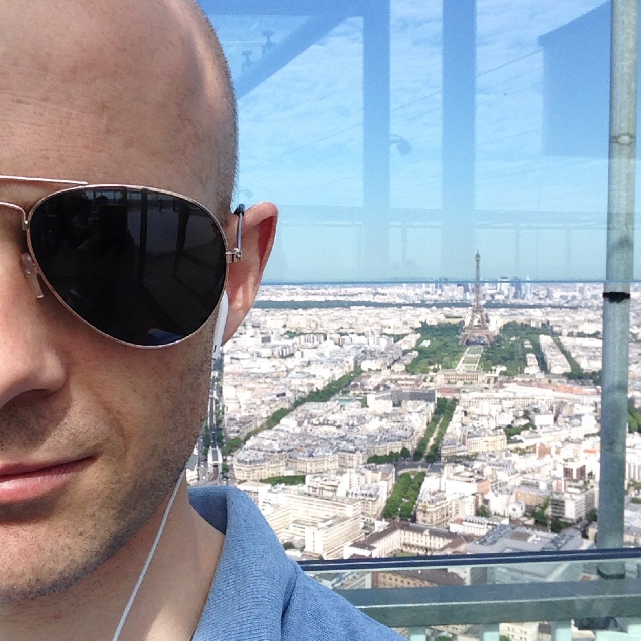 andrewcbyron's profile picture. Actor, Voice Over artist & Englishman with suspiciously good Russian pronunciation.  Born in Somerset. Attended Downside School and St Andrews Uni.