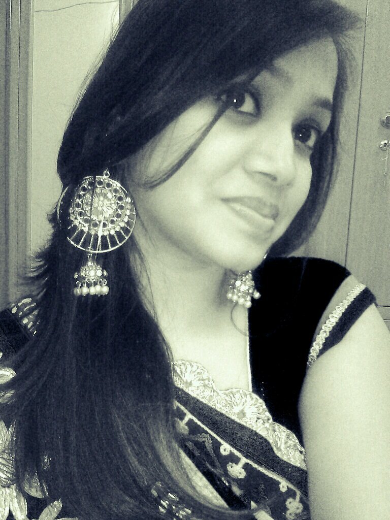 doing graduation in painting .. (fine arts) from jaipur ... home town is alwar rajasthan.