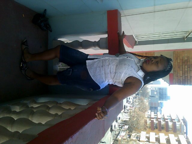 I dnt chase people time I du my own thing n work hard,the right people who belong to my life will come n stay!!!