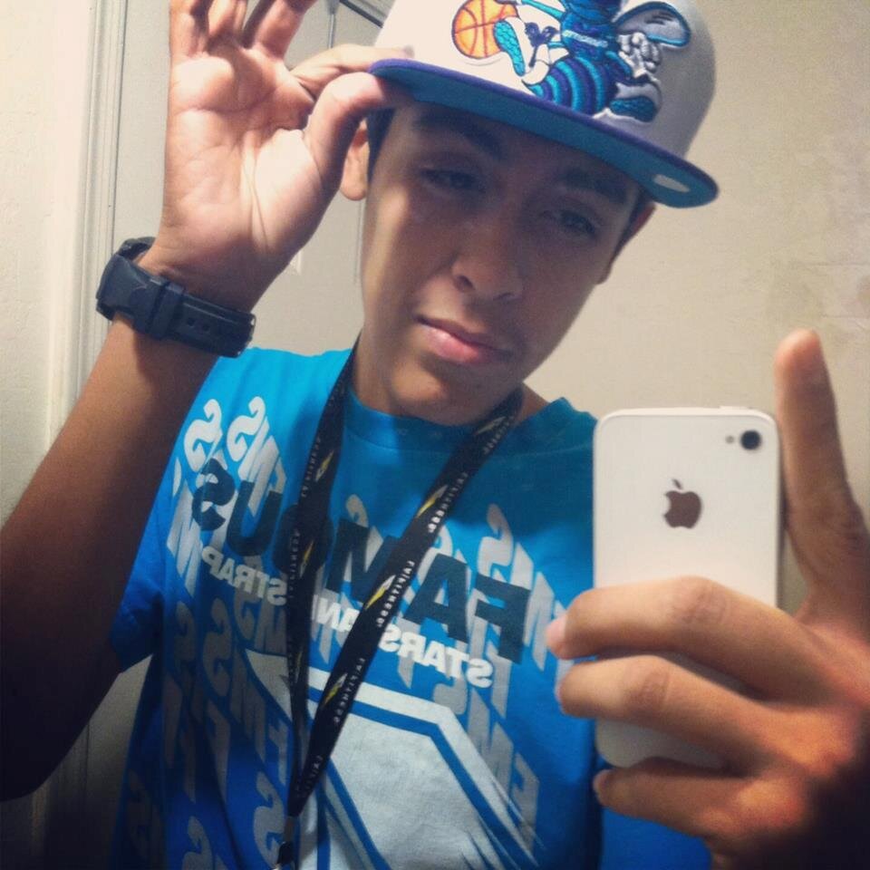 iFollowBack / #TeamSingle / #TeamHispanic / #FuckHaters / #YMCMB