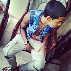 Quisiera ver las estrellas contigo  antes de morirme :* :*