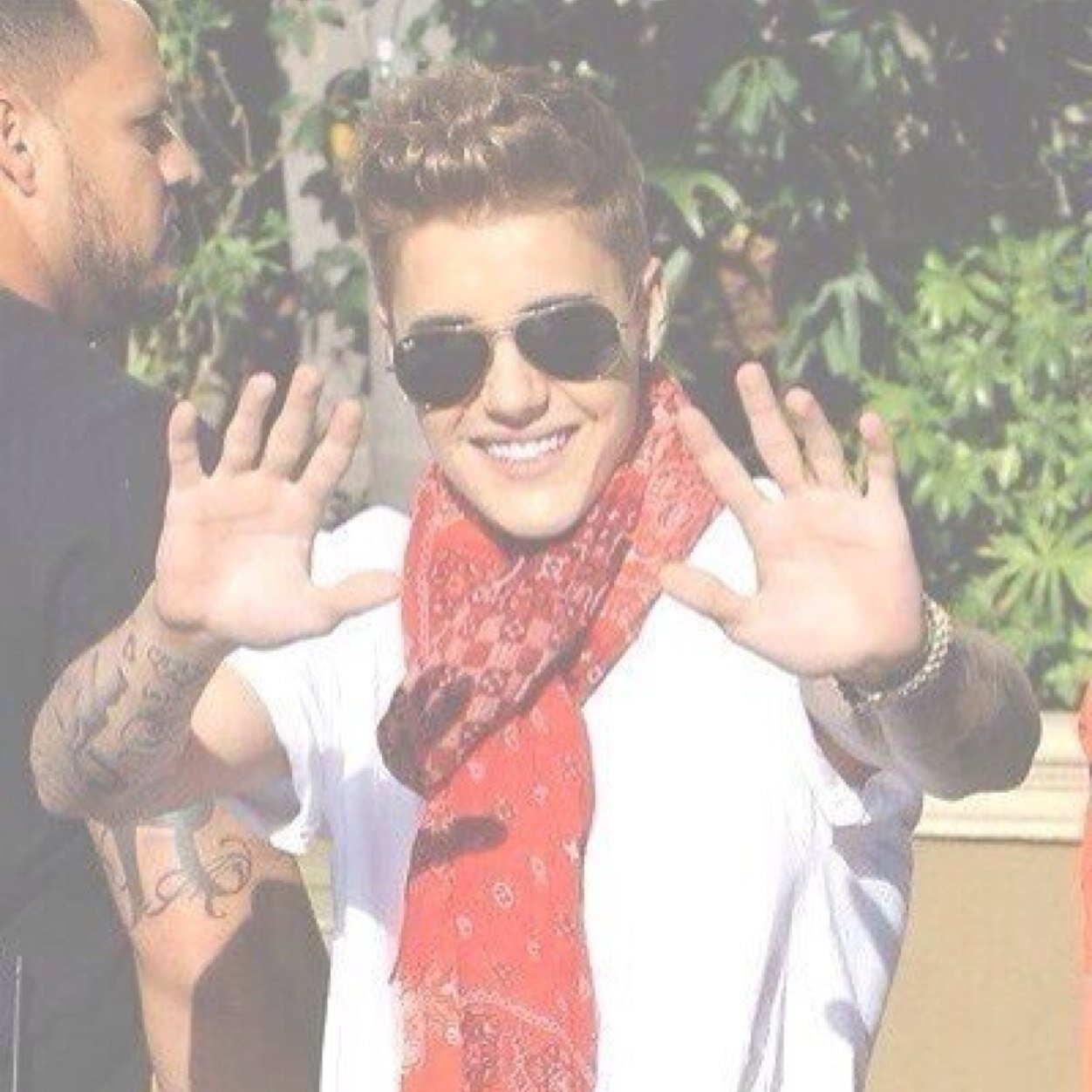 Justin Bieber and Five seconds of summer are perfect