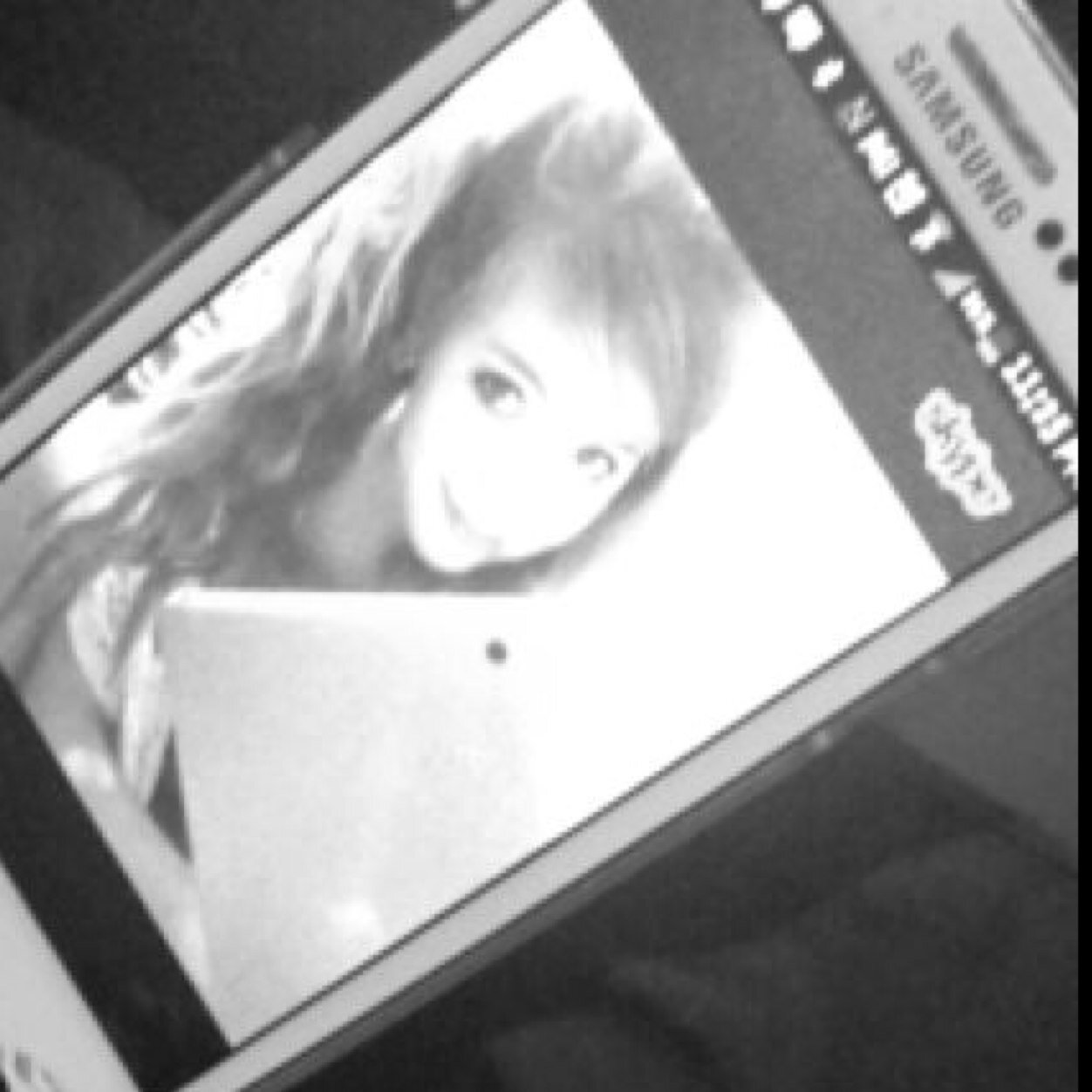 emo_forever_xxx's profile picture. does anyone atually read this shit