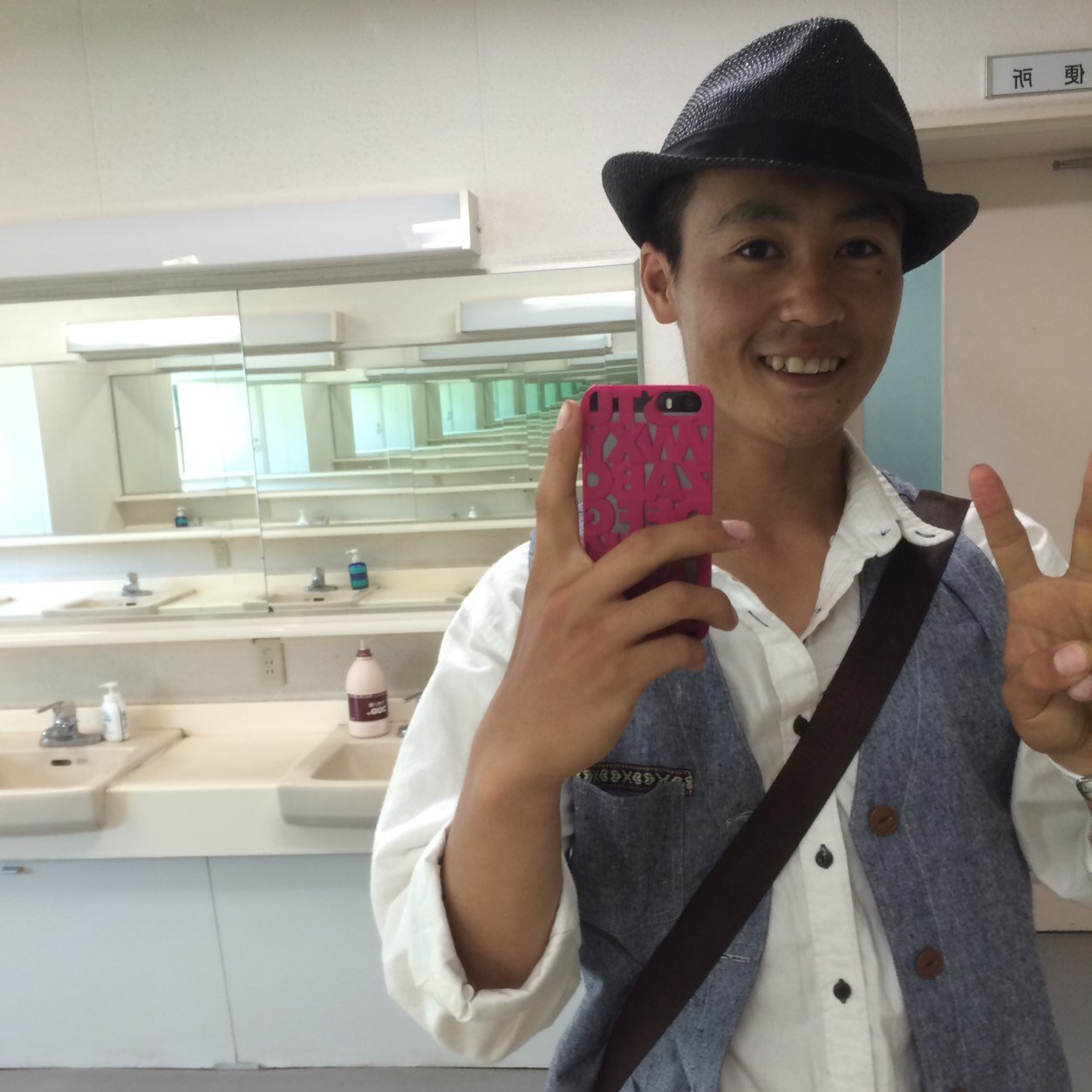 EXILEとmiwaが大好きな自衛官です！^o^あと誰でもフォロバするんで気軽にフォローしてください！(^_^)あと何か俺のことで気になったら気軽に話しかけてください！（≧∇≦）