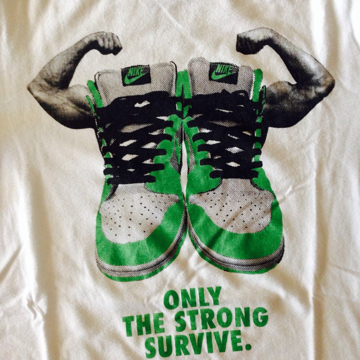 WePlayStrong's profile picture. 