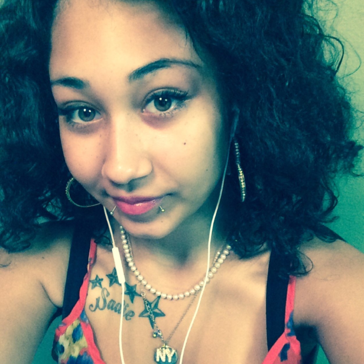 FaceBook:Sadie Colon ⬇️Kik:Vine:Oovoo:Skype:Instagram:⬇️ ➡️Sadie_colon330⬅️