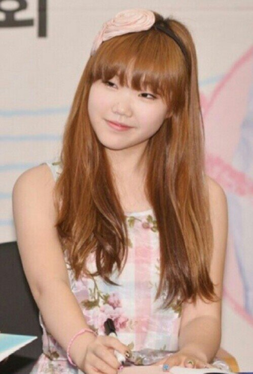 hi^^  안녕하세요...져는 이수현 입니다^^*악동뮤지션~  040599.