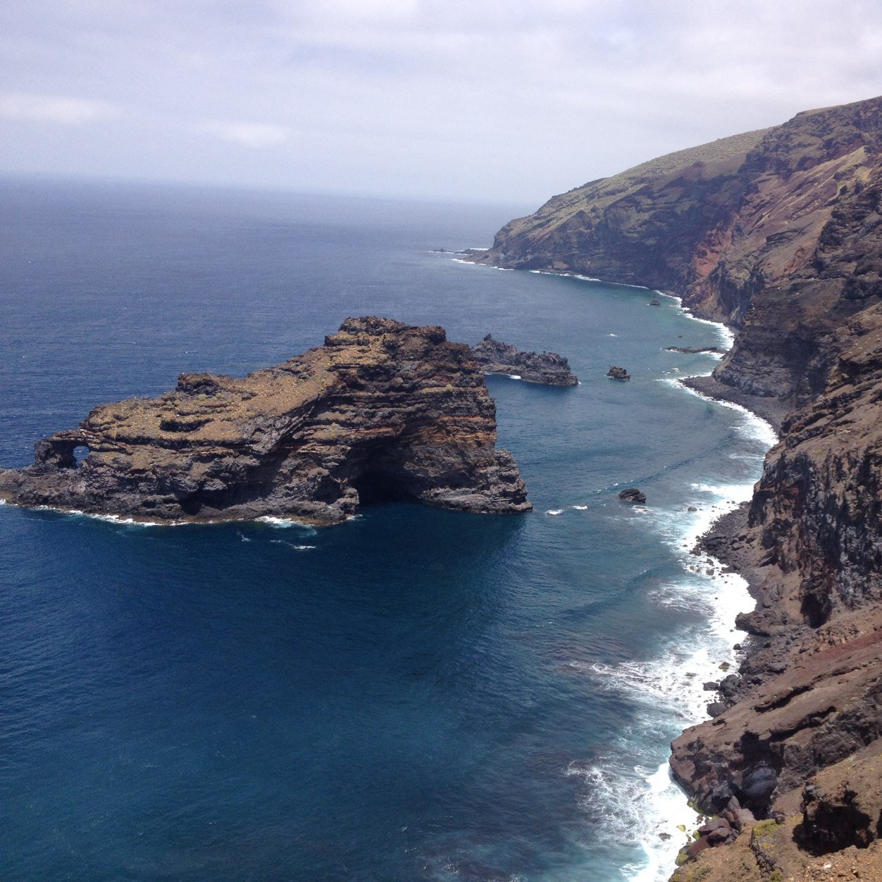 La Palma it is the island where you want to live. For your safety, peace. For its people. To see the stars every night ... for being the last European paradise!