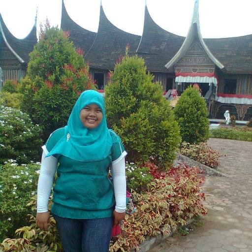 rizasetia93's profile picture. 