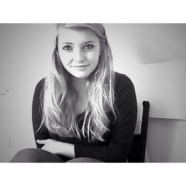 17 jaar | Havo 5 | Streetdance | Insta&Snapchat: ezraepe | NoordgouwHeerde |