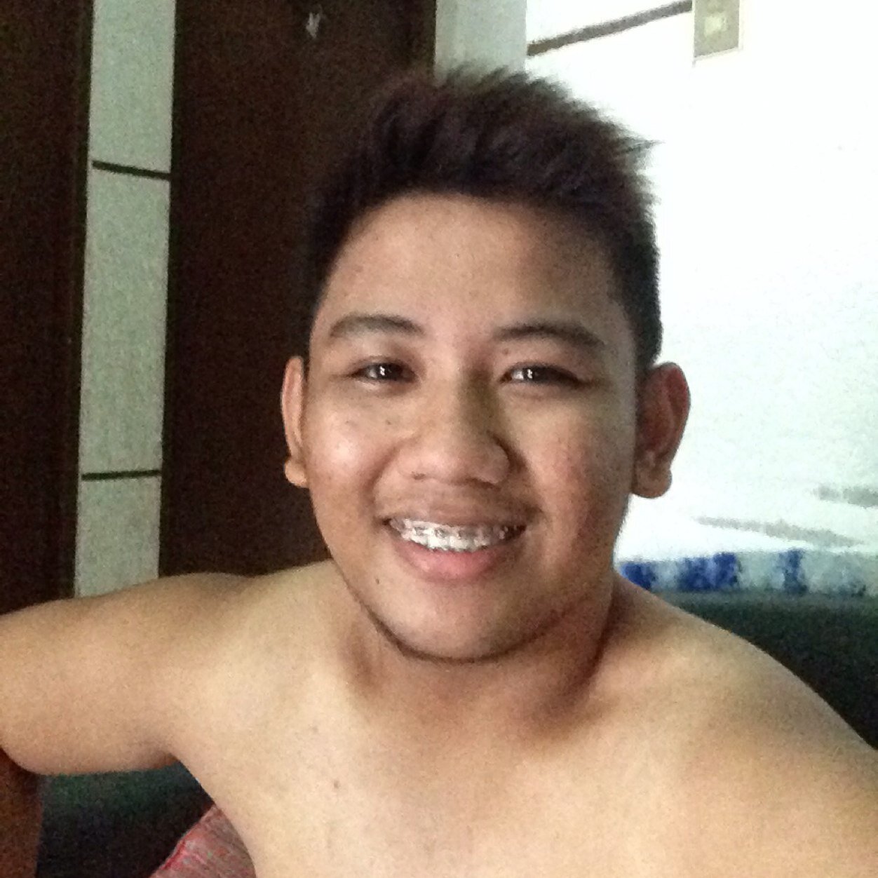 Ako yung lalaking walang bisyo, kundi ikaw.. (....)