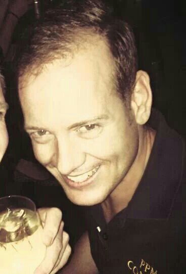 Creative / Fun / Fabulous / Artist / Designer / All round Frantastic #teamgay #teambottom ;) #FF