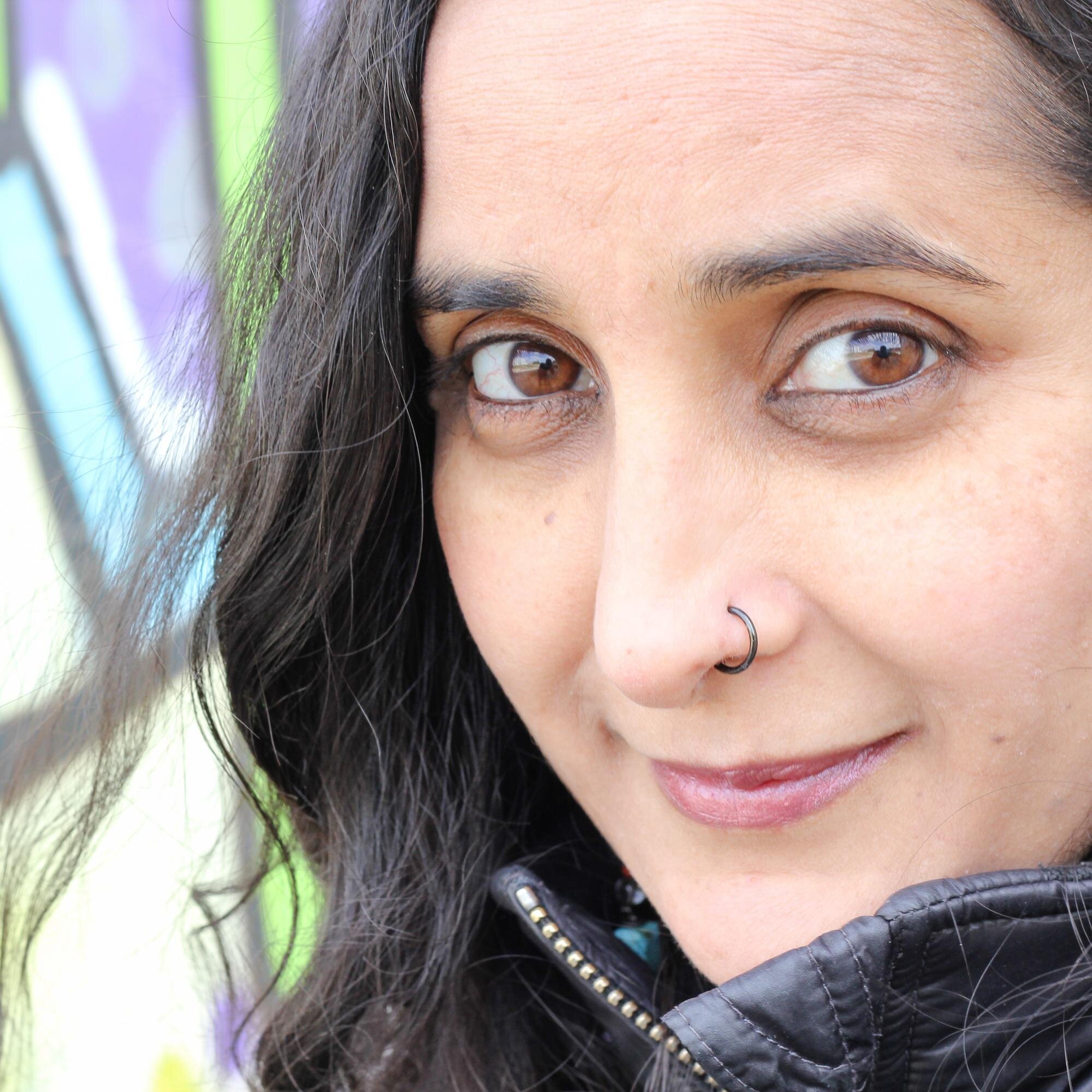 Shweta was initiated in to yoga by her Guru Swami Niranjanananda almost 10 years ago. In 2011 She has done her teachers training course at Yogalife.