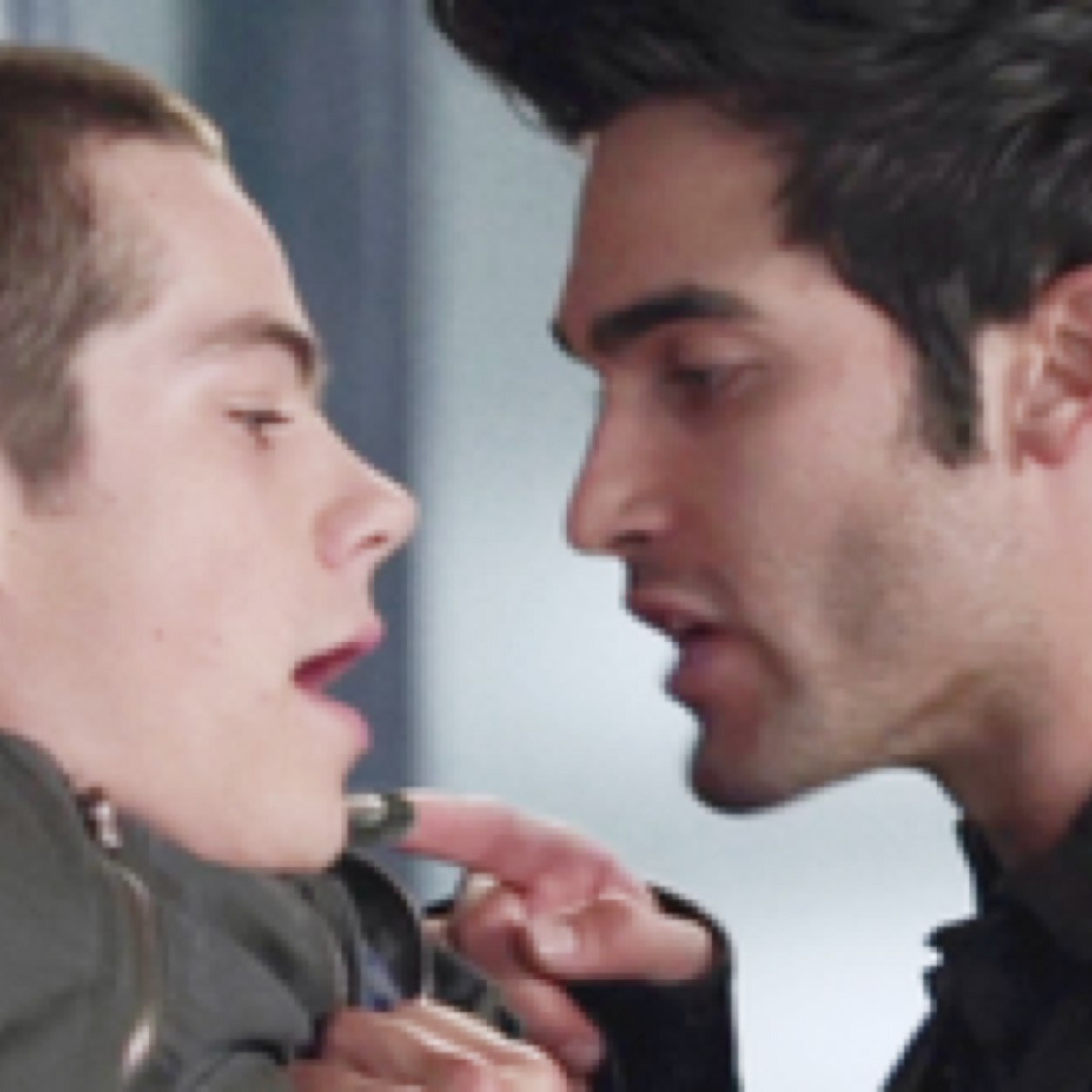 [free follow from @smileforthecam_ because I like your account ♥️ if you want, you can follow me there and/or on my sterek account: @tfiosterek]