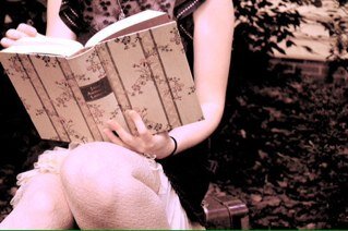 Just a girl who writes blogs•
Instagram; kuwaitiiblog