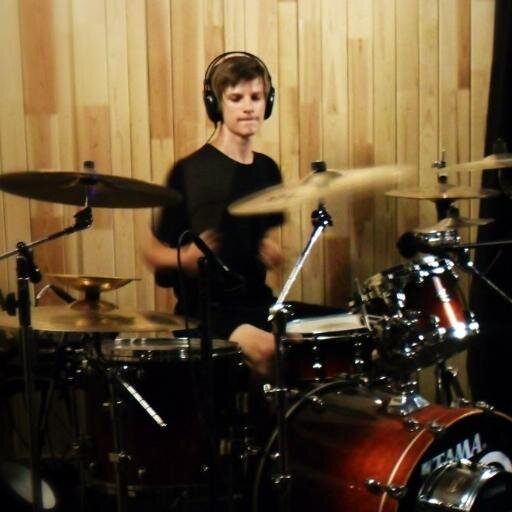 hook_69's profile picture. #Drummer,musician ; #Punk #PopPunk #Фолловь меня-я интересный! #Follow me #взаимныйфолловинг

Somethinginterestingisherecheckitout:http://t.co/1MDkgLC1EH