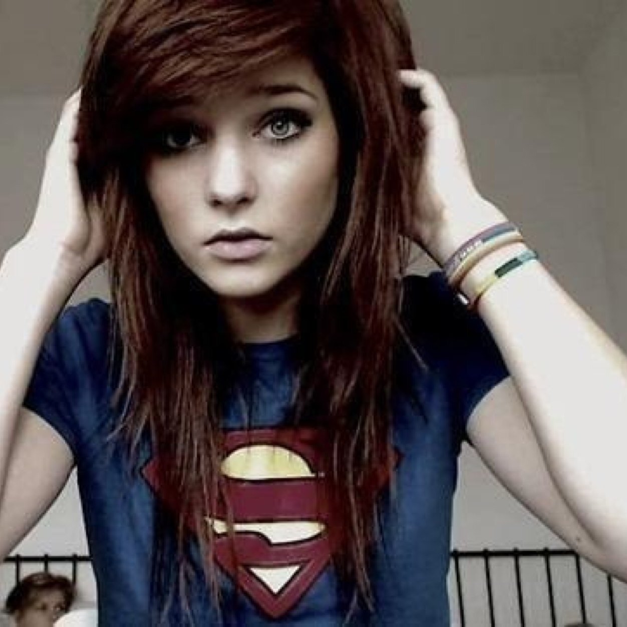 Annie || Izzy || Cat || Deb || Dutch girl, 16. I'm here if you need me. I'm in therapy so i'm slowly recovering.