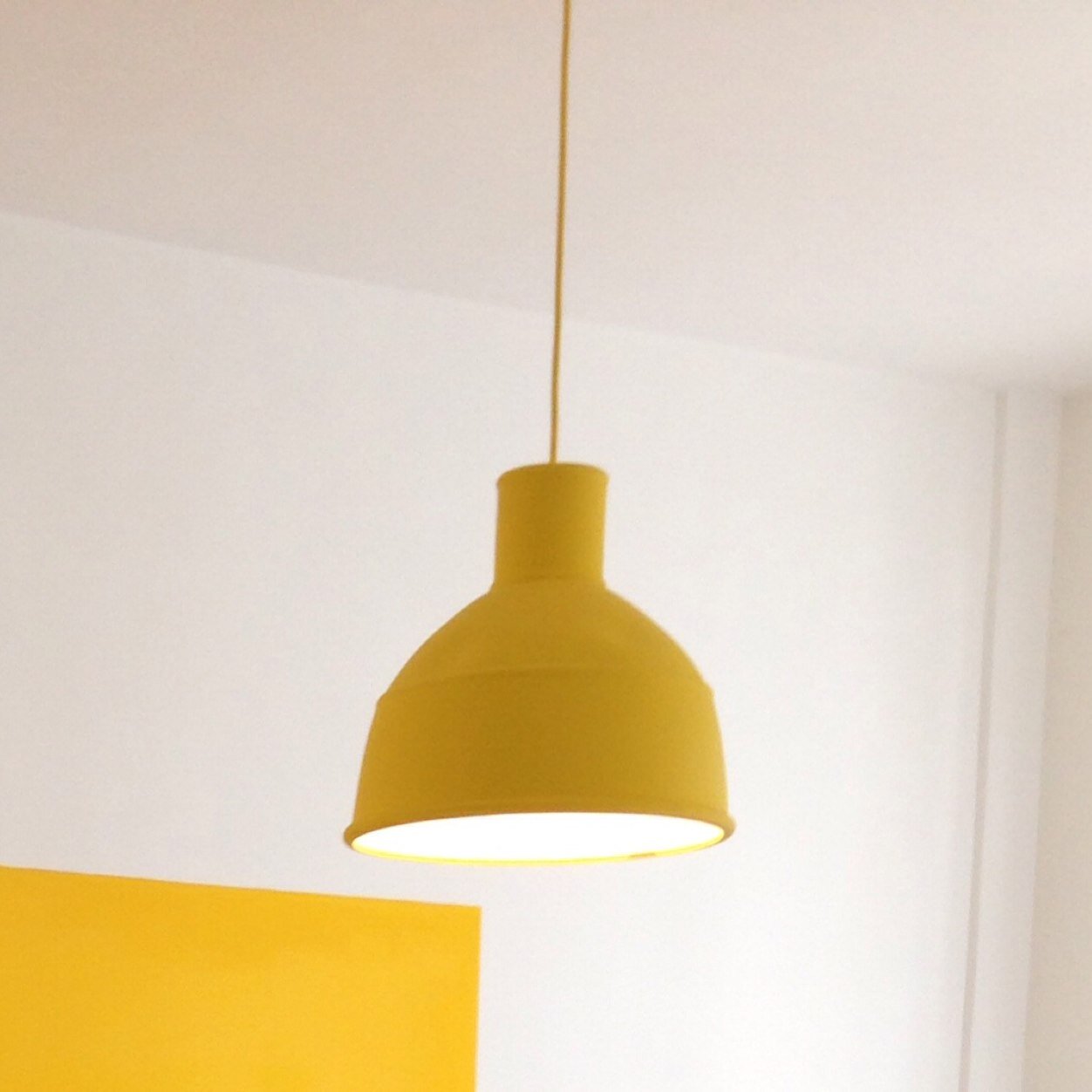 American Architect specializing in commercial & residential renovations based in Hong Kong.