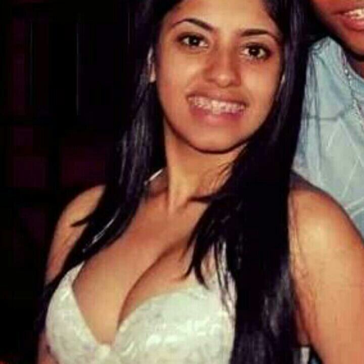 eu vou ser tuudo aquilo que disseram que eu jamaiz seria ;* 
#baixinha, #marrenta, #morenaa sz