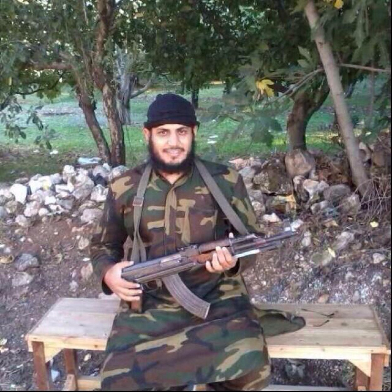 وَمَا الْحَيَاةُ الدُّنْيَا إِلَّا مَتَاعُ الْغُرُورِ