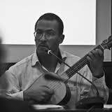 Profesor de Historia (UPEL), Magister en Historia de Venezuela (UCAB) y Doctor en Humanidades (UCV). Guitarrista y Director coral. Profesor investigador UCV.