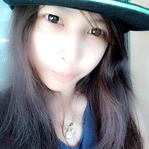 I'm Faengz .  ,, อ๊บ อ๊บ อ๊บ อ๊บ  ;)  .