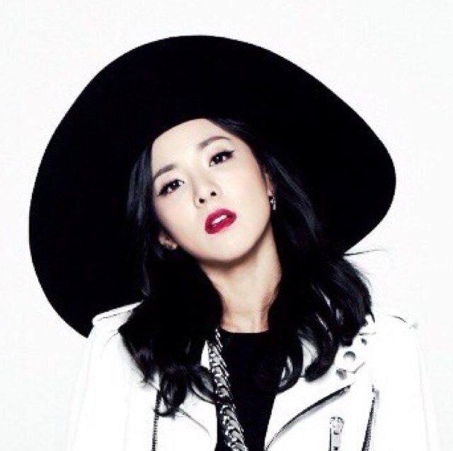         Everythings happens for a reason.  KPOPPER|SPAZZER|FANGIRL|MUSIC LOVER|WATTPAD LOVER| etc.Saranghaeyo~ ♥