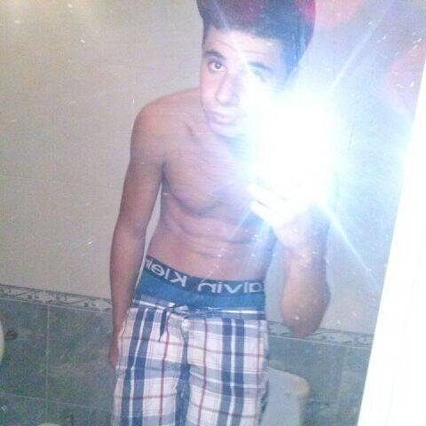 PedroJesusArmer's profile picture. Rap como forma de vida , vida perdida por la mujer y la bebida .