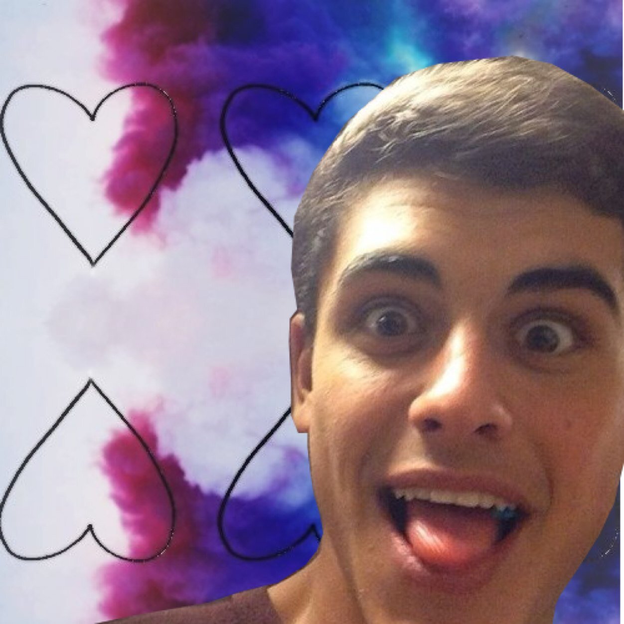 FOLLOW @SYDTBH IF UR READING THIS CUS U JUST GOT A FREE FOLLOW!!!