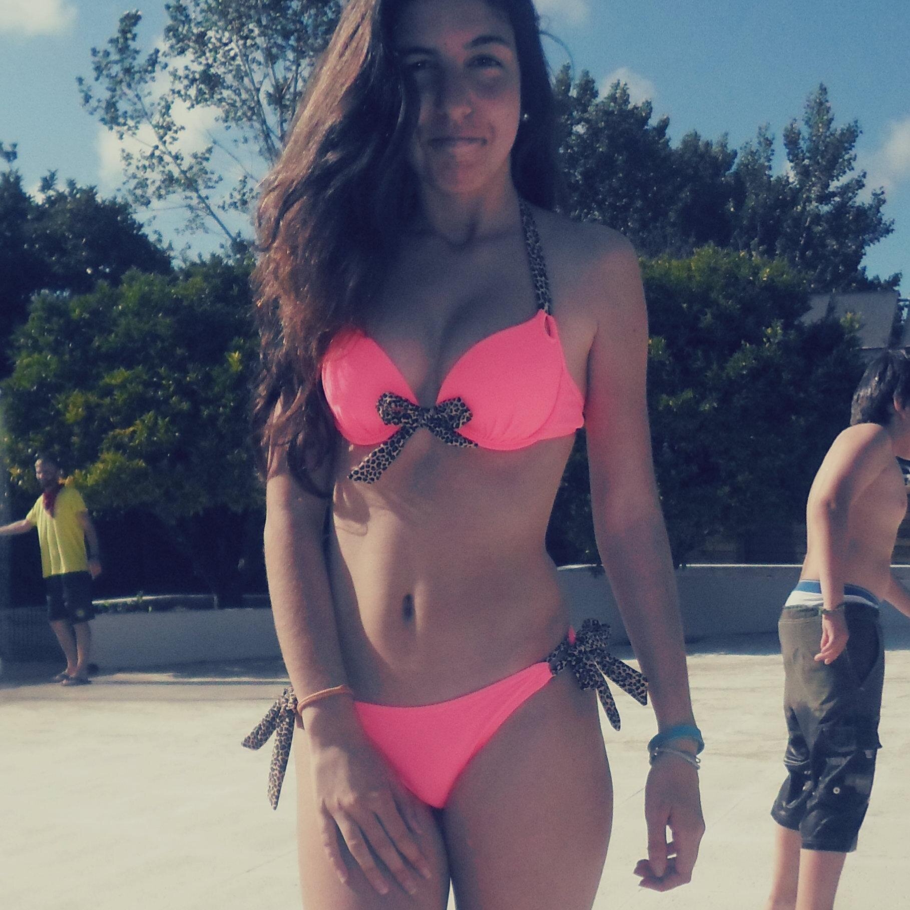 sou como o vidro, se cair eu quebro , mas se pisares eu corto ❤