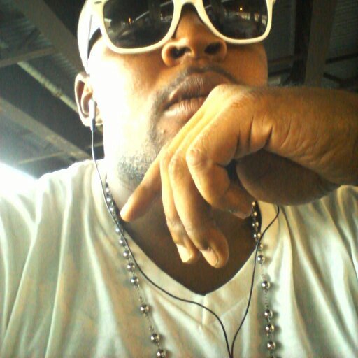 real nigga real shit...... focus on my future...... in school n working.....BROOKLYN NYC stand up..... VAMP LIFE