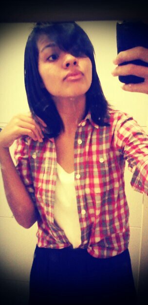 ' sua feia / lerda / otária / burra / eu gosto mt de vc @_lerbarbie aqe {; ;$