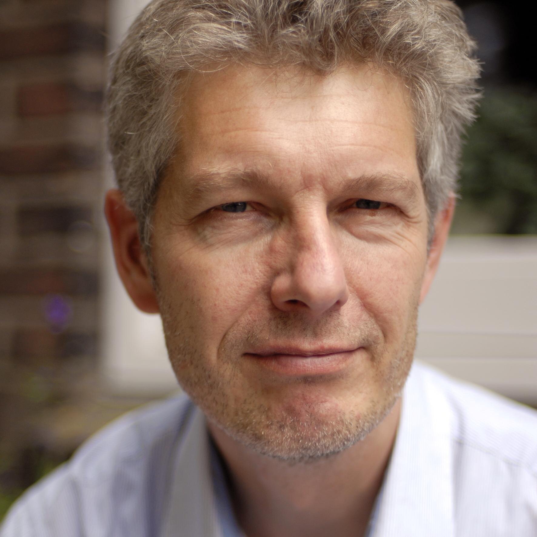 Uitgever @eburon, dienstverlenende uitgeverij. Boeken. Geschiedenis. Nieuws. De grote lijnen.