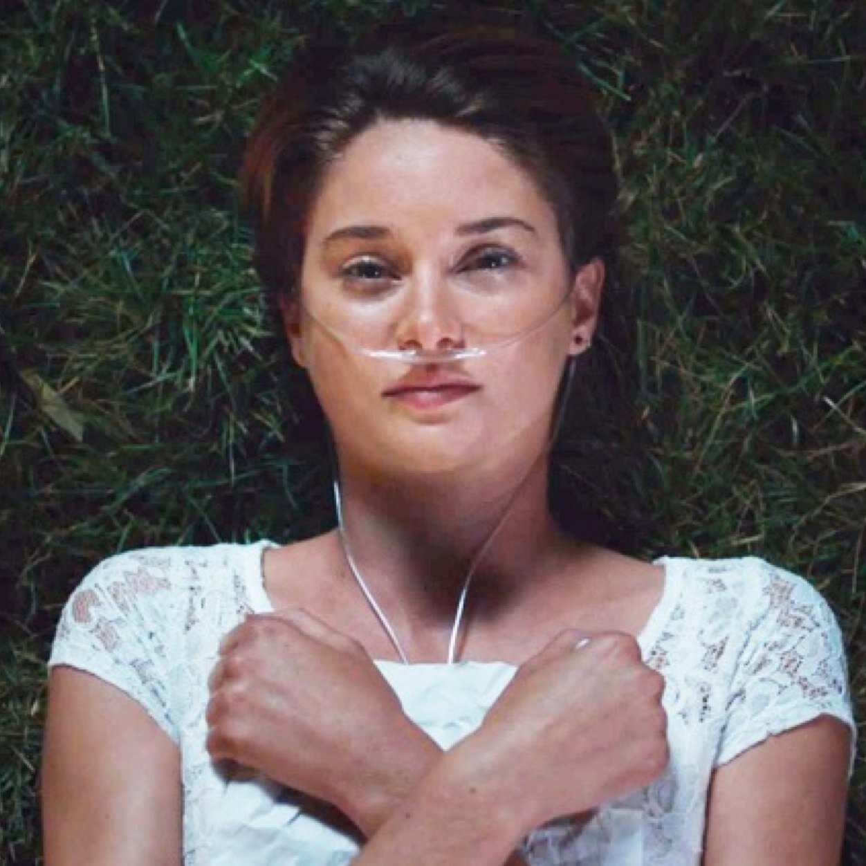 Hazel Grace | slowly dying | Im a gernade | RolePlay | Single |