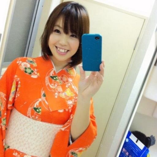 大阪に住んでいる映画好きの女子大生です。サークルの子は必ずフォローすること(笑)。それ意外の方もお気軽にどうぞ^^ よろしくお願いします。