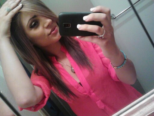 derouen_bray's profile picture. new twitter follow me:-)  M.O.B.