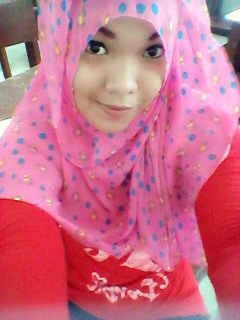 rismasenna's profile picture. 