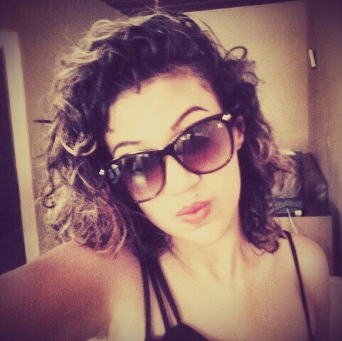 16 aninhos , rubronegra , morena porq sim ,namorando .e insta:@quale_nessinha