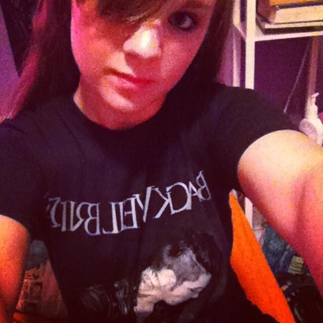 I Iove bands.1D BVB 5SOS SWS PATD MCR FIR WCAR OM&M TDWP FOLLOW MY OTHER ACCOUNT @kellielane_bvb