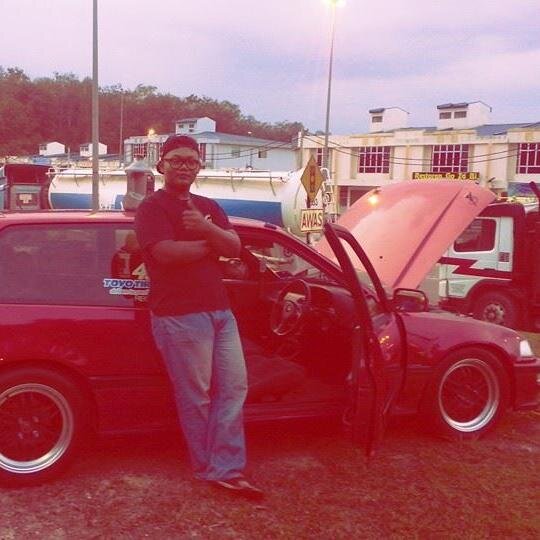 ameerpony's profile picture. Tiada arah tuju