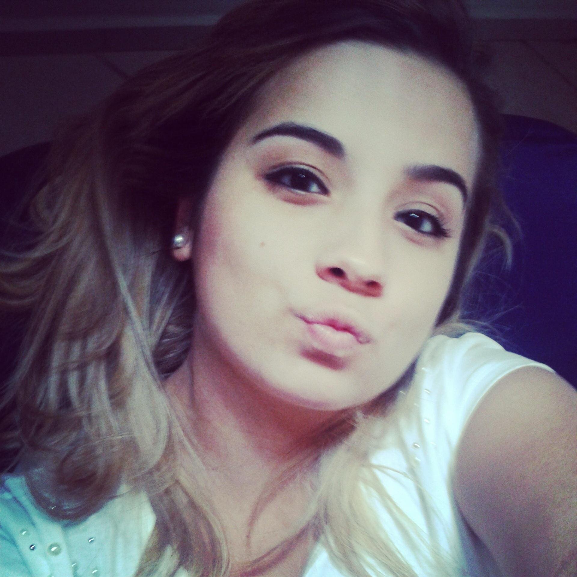 17 years , Projota é vida 3         Instagram : AlexiaLisandra and Facebook : https://t.co/njcR0zh1bb
zap:987102476