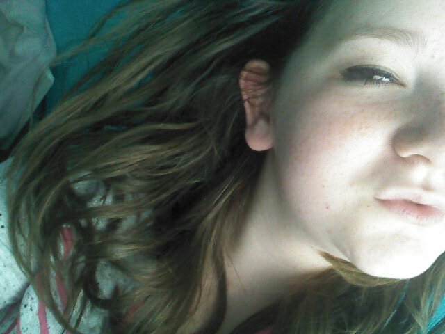 Hi im Claire, Teenager, 14 Dancer, rugby, sports for life, cheerleader, love chilling with my girls and the lads follow my instagram: clairexfgs follow me :*