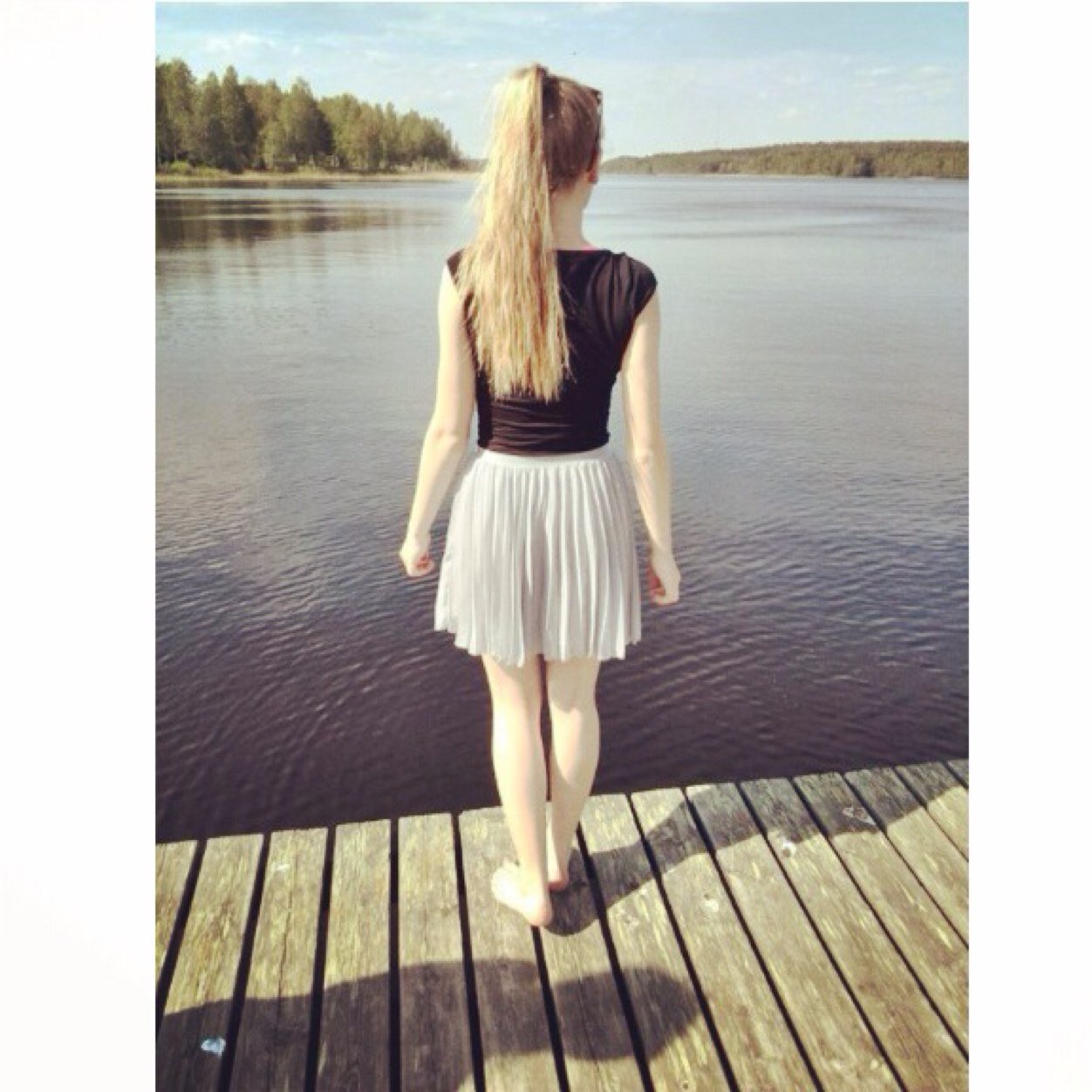Hi. I'm Tanja, 14 old, i live in finland. I play football and i love it. I love my friends. Follow me and i follow you back:D