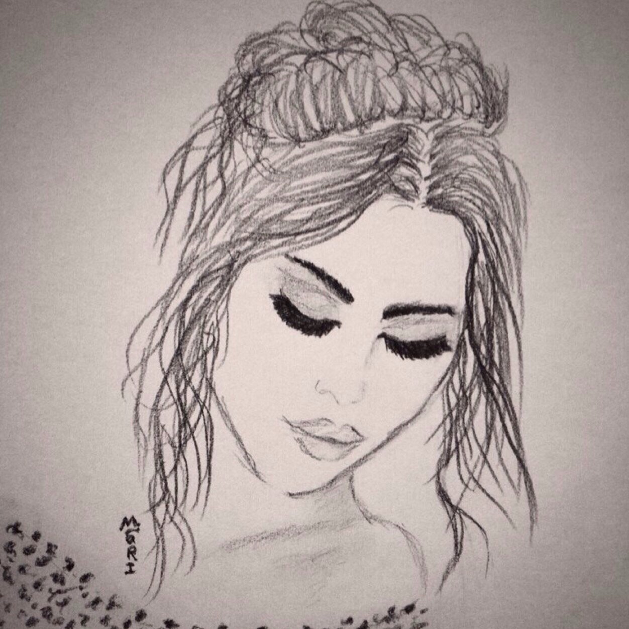 zoozya_'s profile picture. لست في رابعة عشر من عمري ترضيني قطعة حلوى ولا بالثامنة عشر ترضيني كلمة بل عشرينية الهوى أريد مايُقال يُفعل